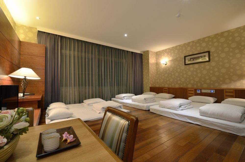 Toong Mao Spa Resort Guanziling Tainan Exterior photo