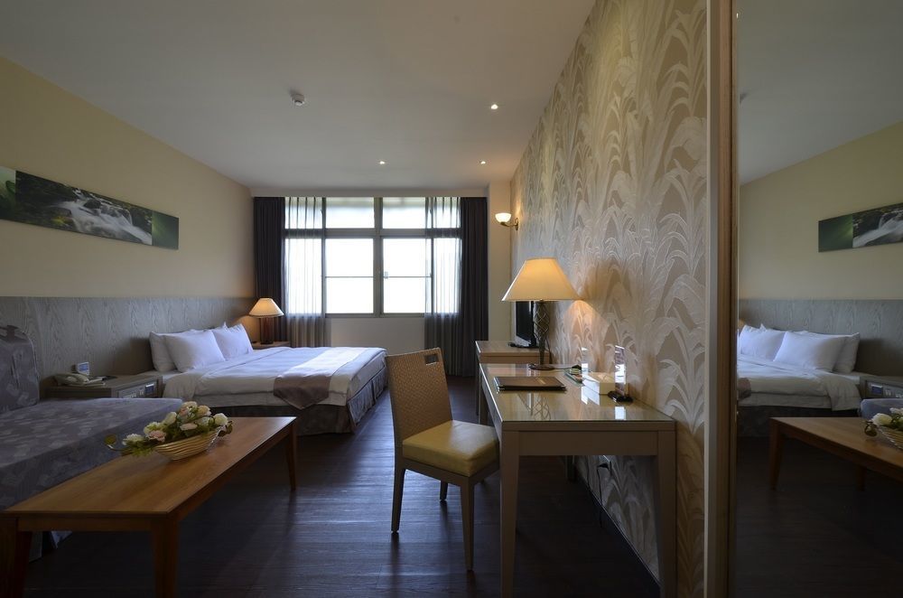 Toong Mao Spa Resort Guanziling Tainan Exterior photo