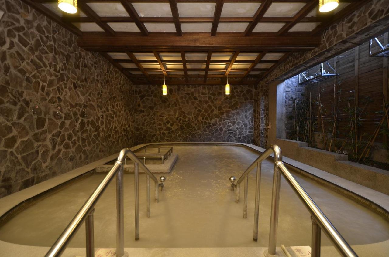 Toong Mao Spa Resort Guanziling Tainan Exterior photo